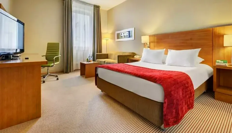 هتل هالیدی این مسکو سوشفسکی